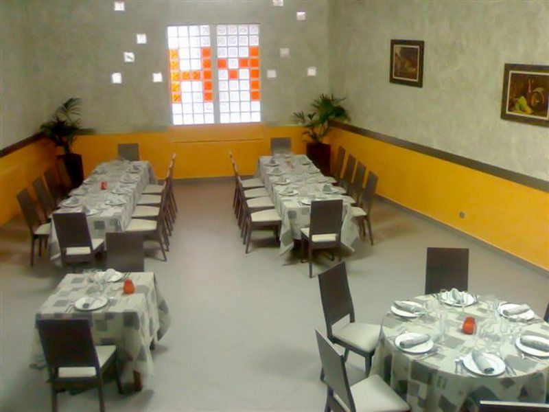 Hotel Hm Alfaro Restaurant photo